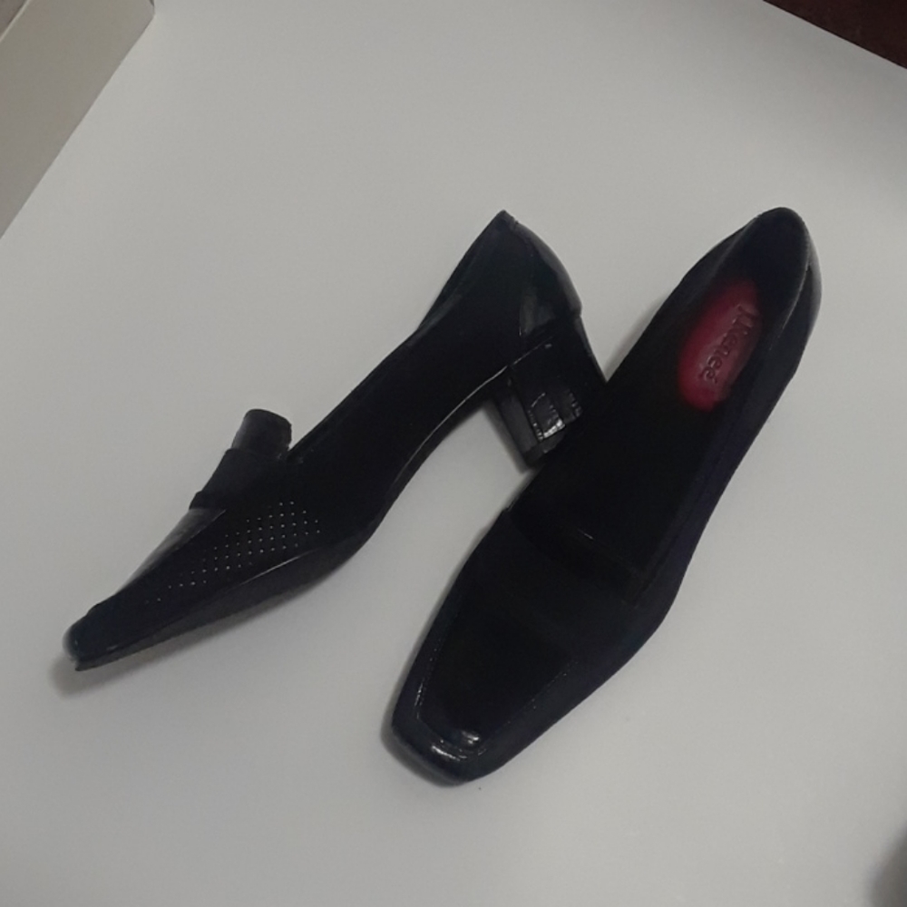 Maylen Suede Mini Croc Shoes